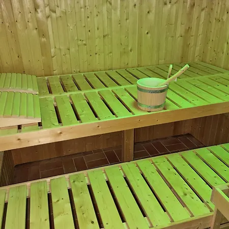 Private Sauna Und Whirlpool Wellnessapartment